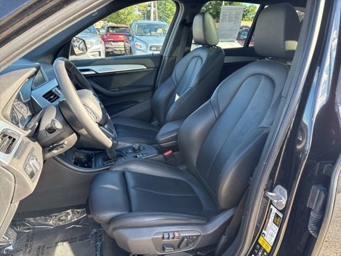 Used 2018 BMW X1 xDrive28i image 11