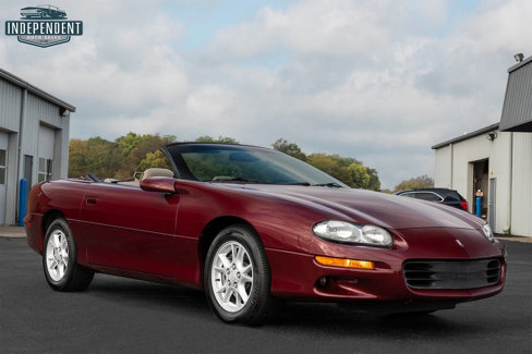 Used 2000 Chevrolet Camaro LT image 1