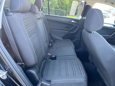 Used 2022 Volkswagen Tiguan S image 15