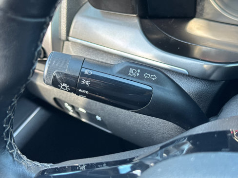 Used 2022 Kia Sorento S image 19