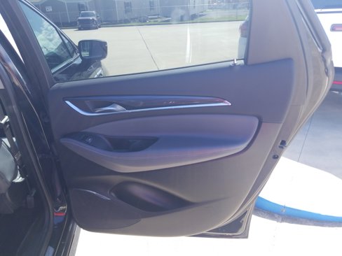 Used 2018 Buick Enclave Essence image 14