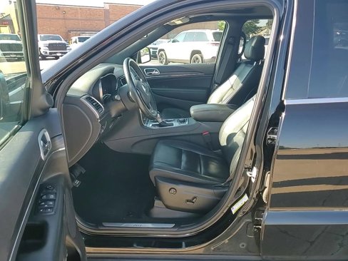 Used 2019 Jeep Grand Cherokee Limited image 13