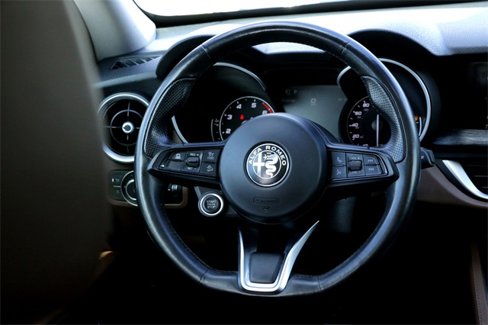 Used 2021 Alfa Romeo Stelvio Sprint w/ Sun & Sound Package image 28