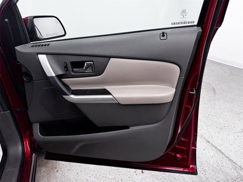 Used 2013 Ford Edge SEL image 15