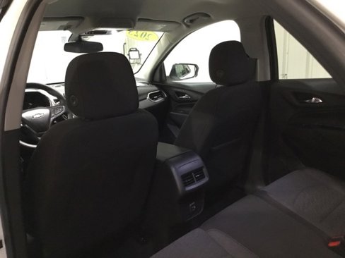 Used 2023 Chevrolet Equinox LT image 47