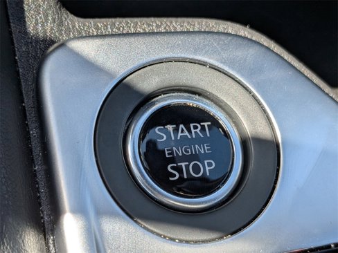 Used 2024 Nissan Sentra SR w/ SR Premium Package image 30