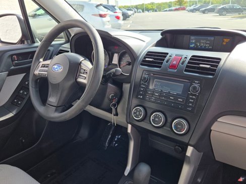 Used 2015 Subaru Forester 2.5i image 8
