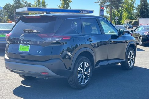 Used 2023 Nissan Rogue SV image 9