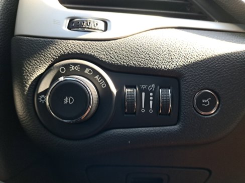 Used 2017 Jeep Cherokee Trailhawk image 26