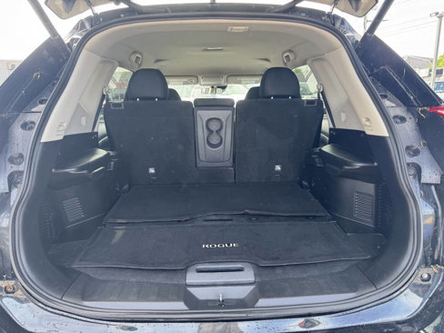 Used 2019 Nissan Rogue SV image 28