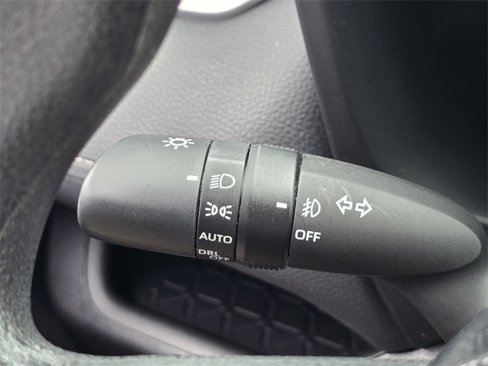 Used 2021 Toyota RAV4 XLE image 21