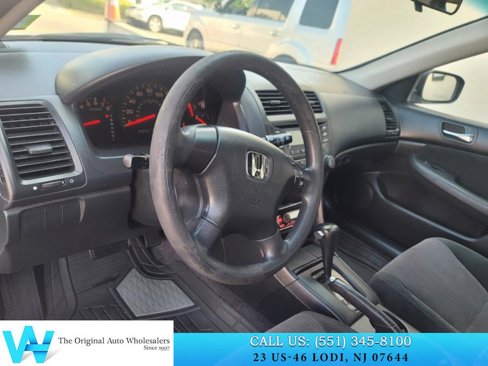 Used 2004 Honda Accord LX image 10