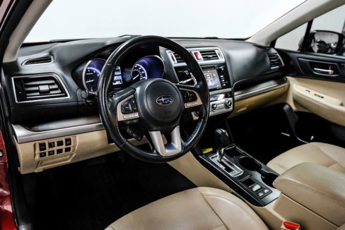 Used 2017 Subaru Outback 2.5i Limited image 3