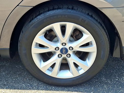 Used 2012 Ford Taurus SEL image 10
