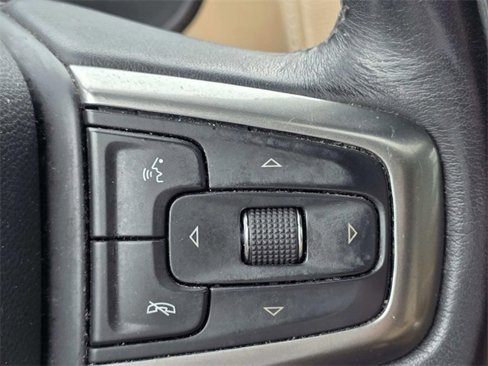 Used 2021 Chevrolet Suburban Premier w/ Premium Package image 18