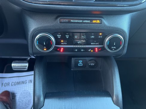 Used 2023 Ford Escape ST-Line Select image 25