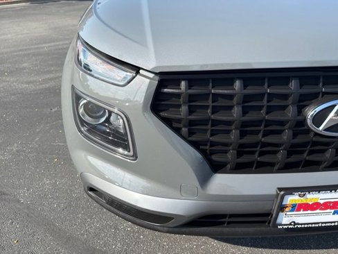 Certified 2023 Hyundai Venue SE image 36