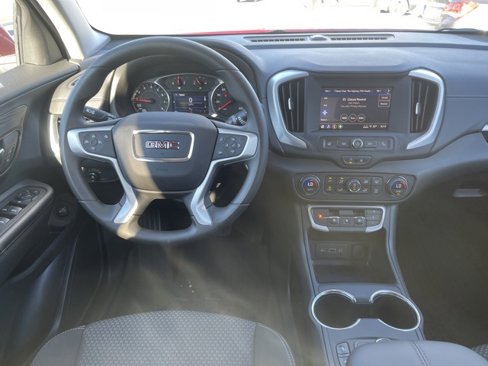 Used 2023 GMC Terrain SLE w/ Driver Convenience Package image 11
