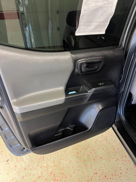 Used 2020 Toyota Tacoma SR5 image 28