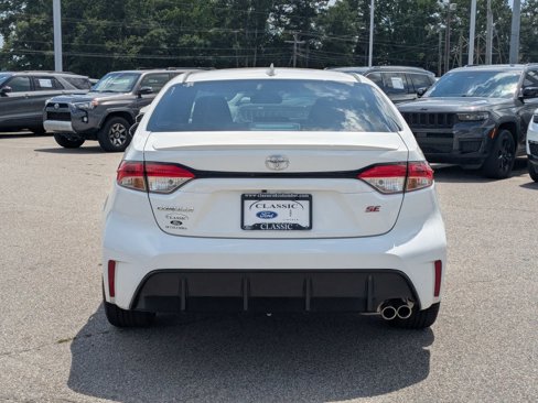 Used 2024 Toyota Corolla SE image 6