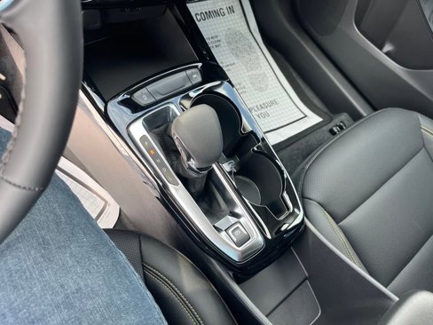 New 2025 Chevrolet Trax ACTIV image 16
