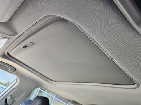 Used 2022 Toyota RAV4 XLE Premium image 29