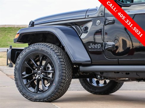 New 2025 Jeep Gladiator Sport image 8