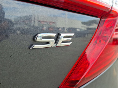 Used 2012 Toyota Camry SE image 25