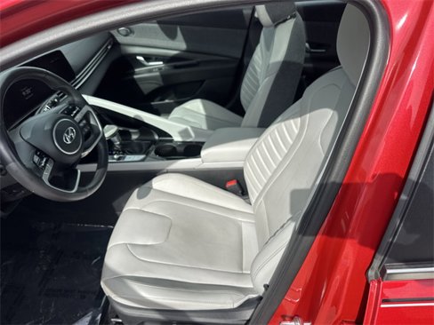 Certified 2023 Hyundai Elantra Limited image 17