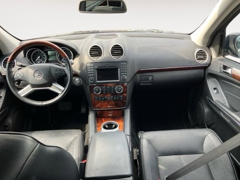 Used 2012 Mercedes-Benz GL 550 4MATIC image 12