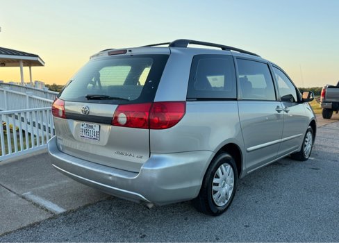 Used 2006 Toyota Sienna CE image 5