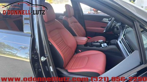 Used 2025 Kia Sportage SX Prestige image 13