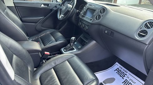 Used 2017 Volkswagen Tiguan Sport image 34