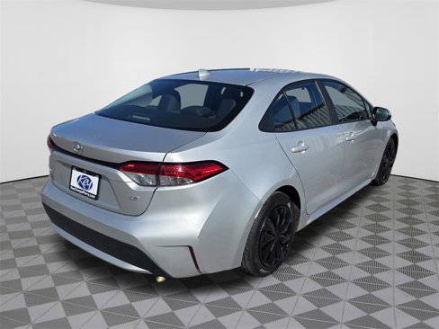 Used 2021 Toyota Corolla LE image 8