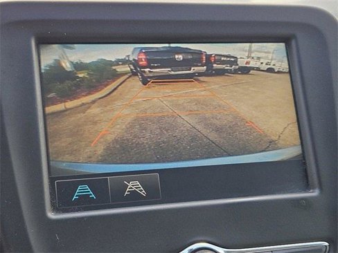 Used 2018 Chevrolet Equinox LS image 20