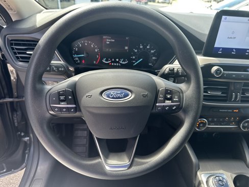 Used 2020 Ford Escape SE image 11