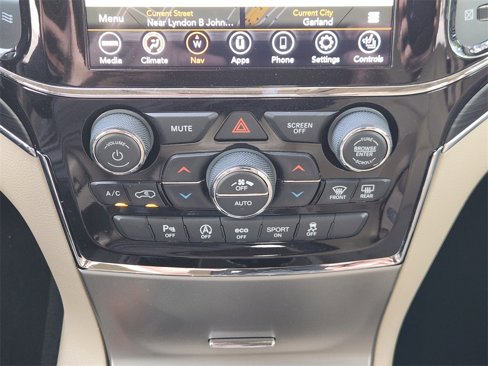 Used 2021 Jeep Grand Cherokee Limited w/ Sun & Sound Group image 17