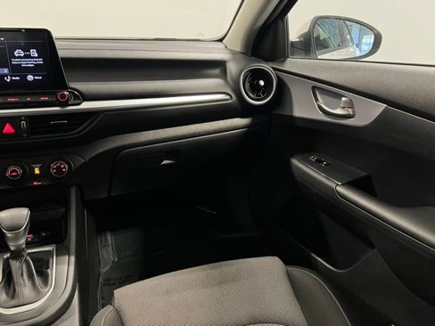 Used 2022 Kia Forte LXS w/ LXS Technology Package image 14