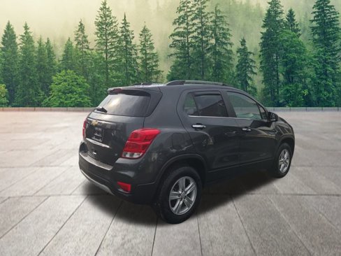 Used 2019 Chevrolet Trax LT w/ LT Convenience Package image 7