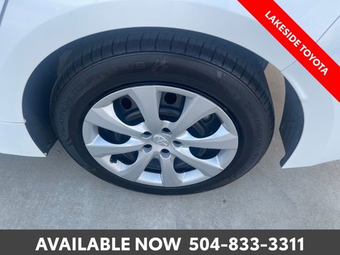 Used 2024 Toyota Corolla LE image 12
