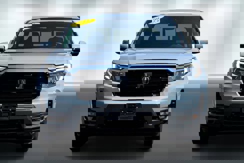 Used 2023 Honda Ridgeline RTL-E image 2