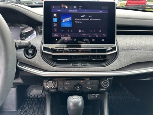 Certified 2022 Jeep Compass Latitude image 21