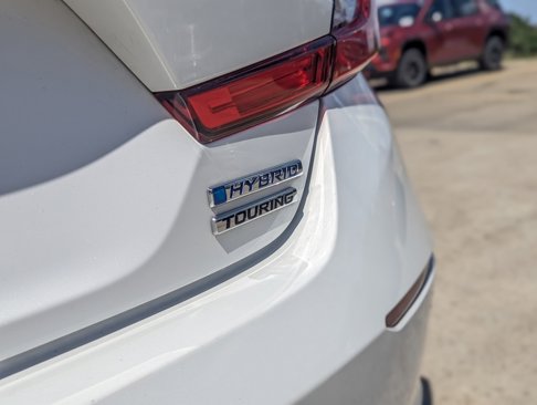 Used 2019 Honda Accord Touring image 12