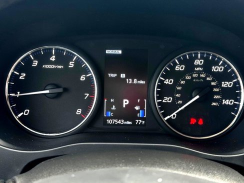 Used 2017 Mitsubishi Outlander SE image 21