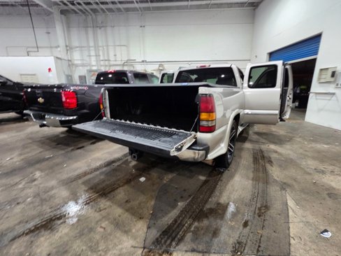 Used 2004 GMC Sierra 1500 SLE w/ Light Duty Power Package image 18