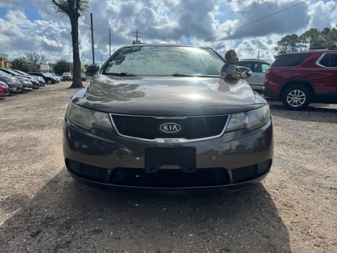 Used 2010 Kia Forte EX image 9