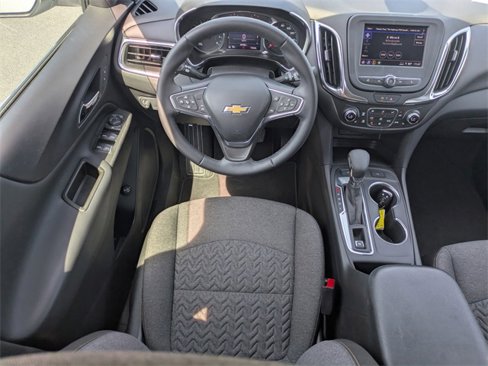 Used 2024 Chevrolet Equinox LT image 18
