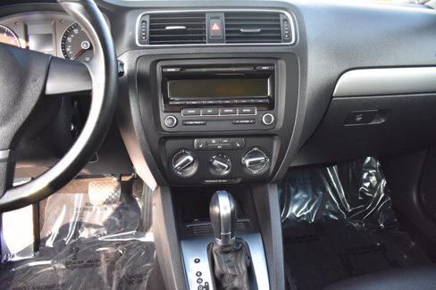 Used 2014 Volkswagen Jetta SE image 25