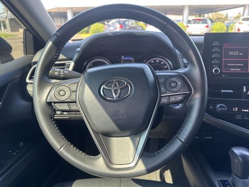 Used 2022 Toyota Camry SE image 22