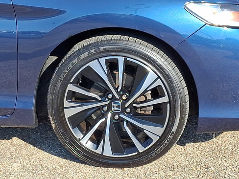 Used 2017 Honda Accord EX-L image 8